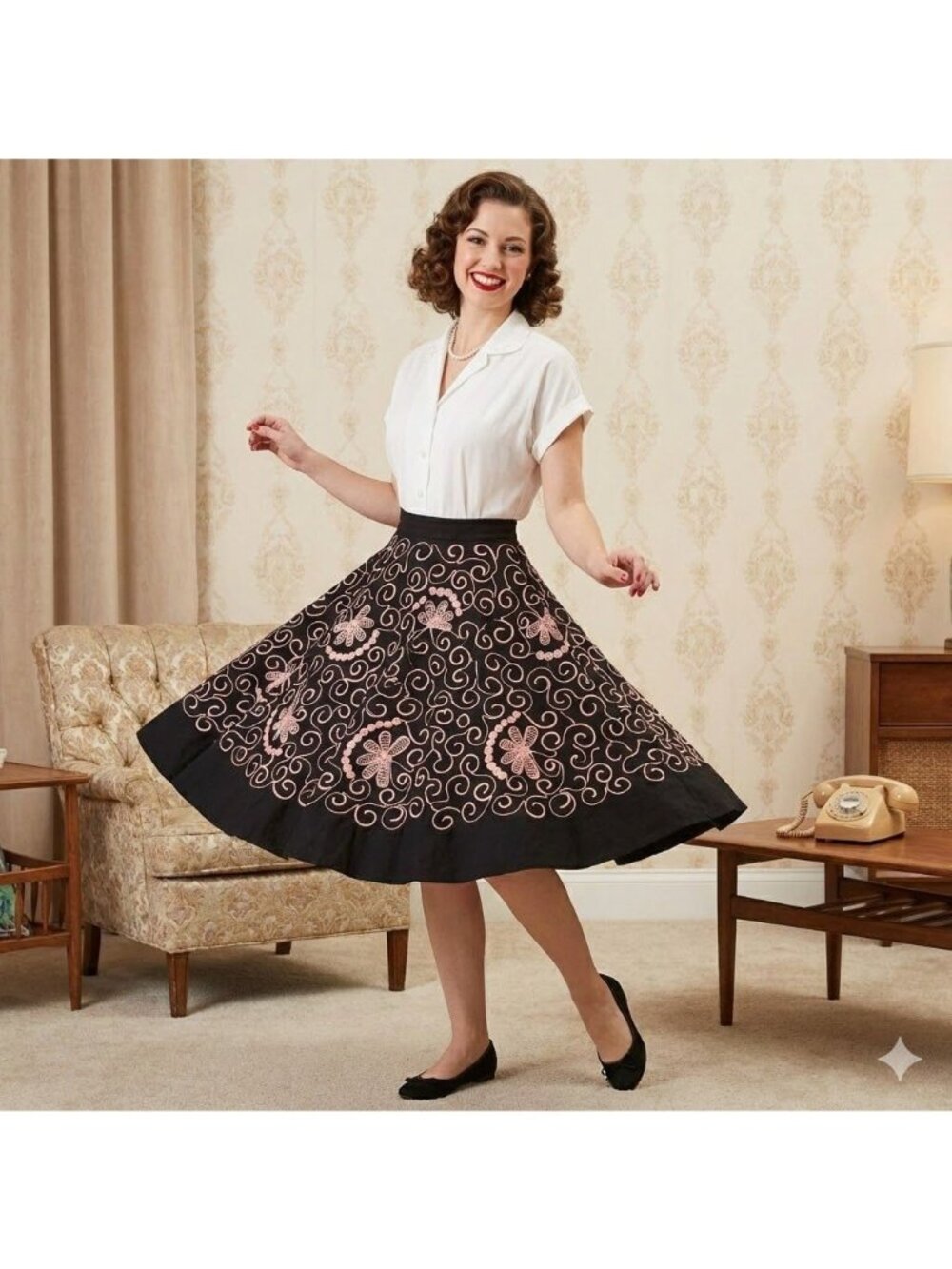 Vintage 1950s Black Full Skirt Pink Scroll Embroidery Pinup Soutache VLV XS